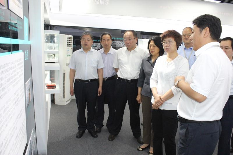 山东省药监局局长来访