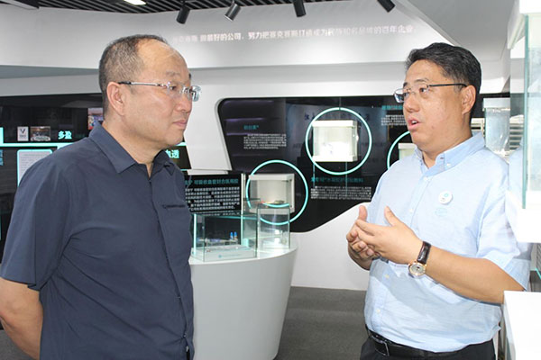 山东省药监局局长来访